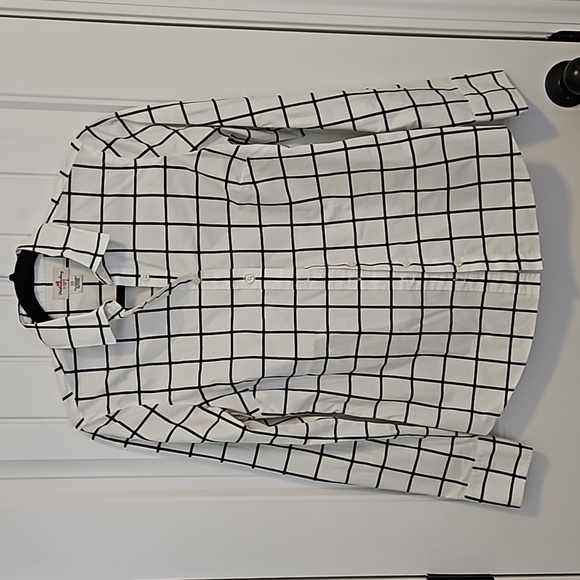 J. Crew Tops - J.Crew button down Size XS Window Pane Pattern